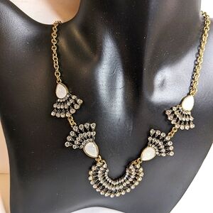 NWOT Thalia Sodi Gold Tone‎ Rhinestone and Simulated Opal Statement Necklace